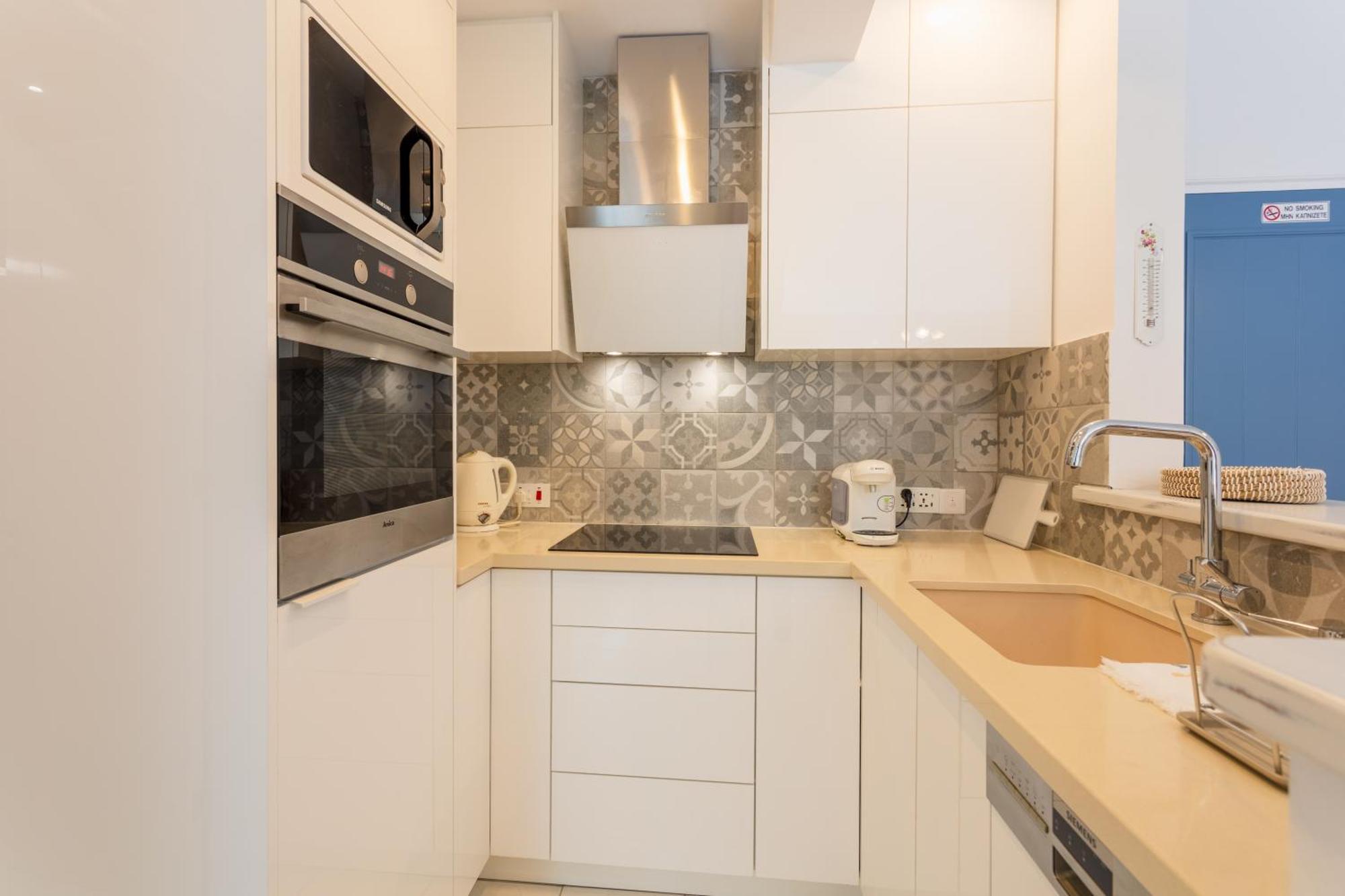 Regina Gardens Lovely Apartment Пафос Екстер'єр фото